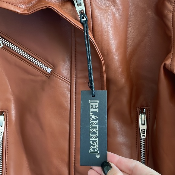 NWT BLANKNYC Faux Leather Full Zip Moto Jacket in Cognac - Picture 11 of 13